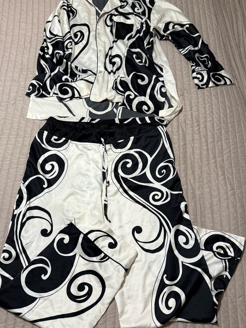 Women's Black & White Swirl Print Satin Pajama Set